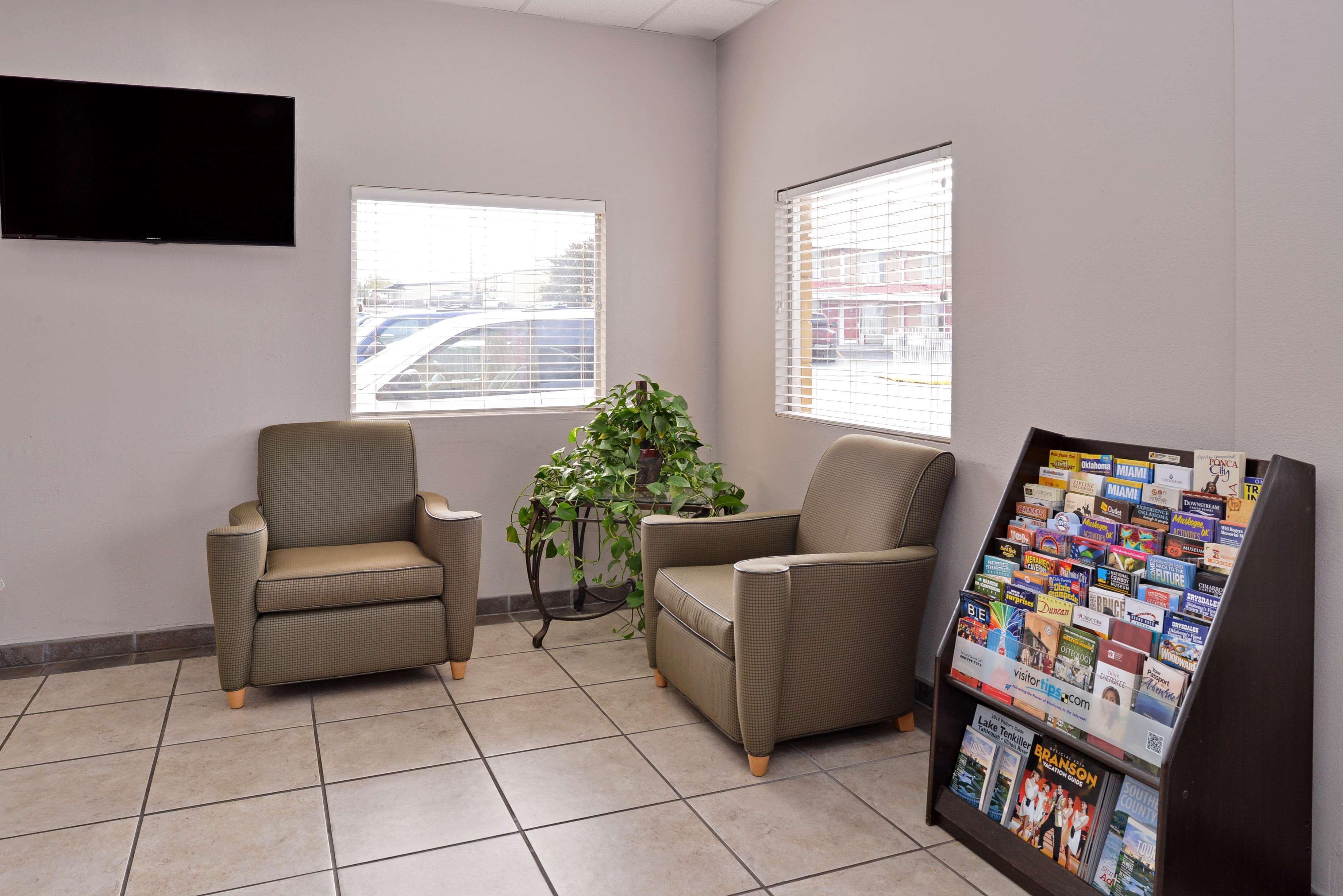 Americas Best Value Inn Tulsa I-44 Oakhurst Extérieur photo
