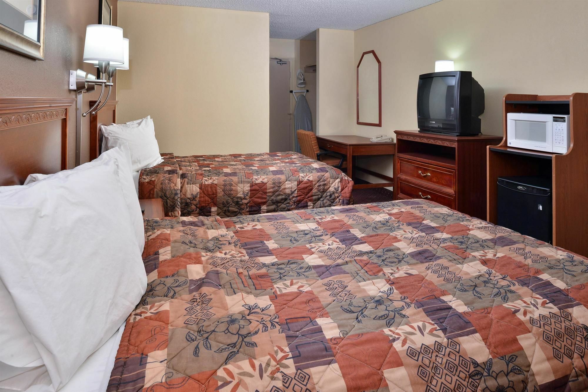 Americas Best Value Inn Tulsa I-44 Oakhurst Extérieur photo
