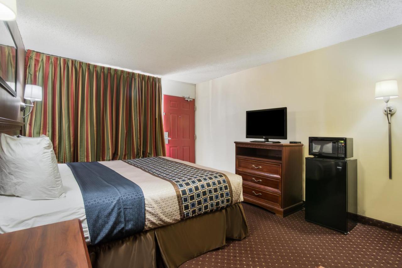 Americas Best Value Inn Tulsa I-44 Oakhurst Extérieur photo