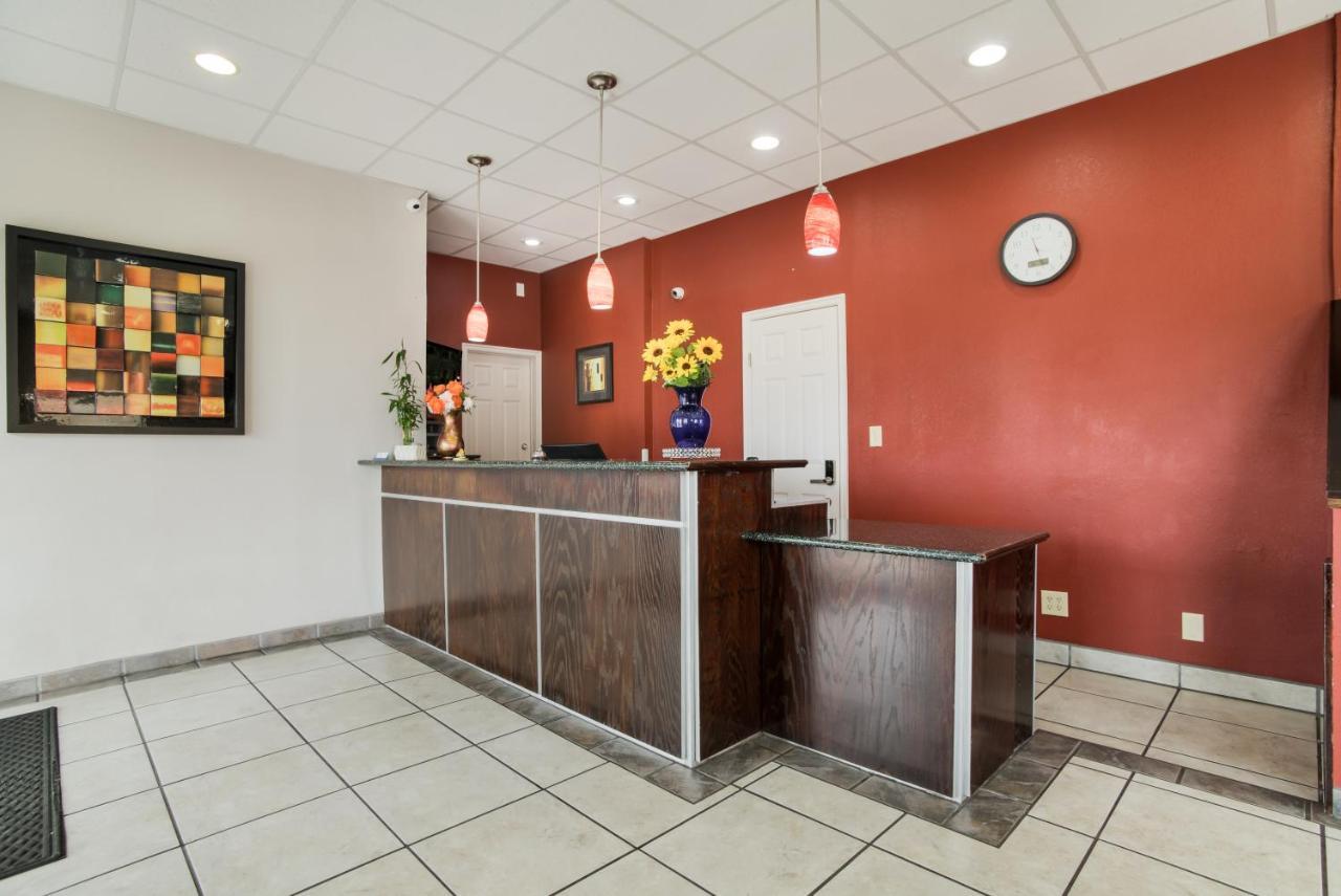 Americas Best Value Inn Tulsa I-44 Oakhurst Extérieur photo