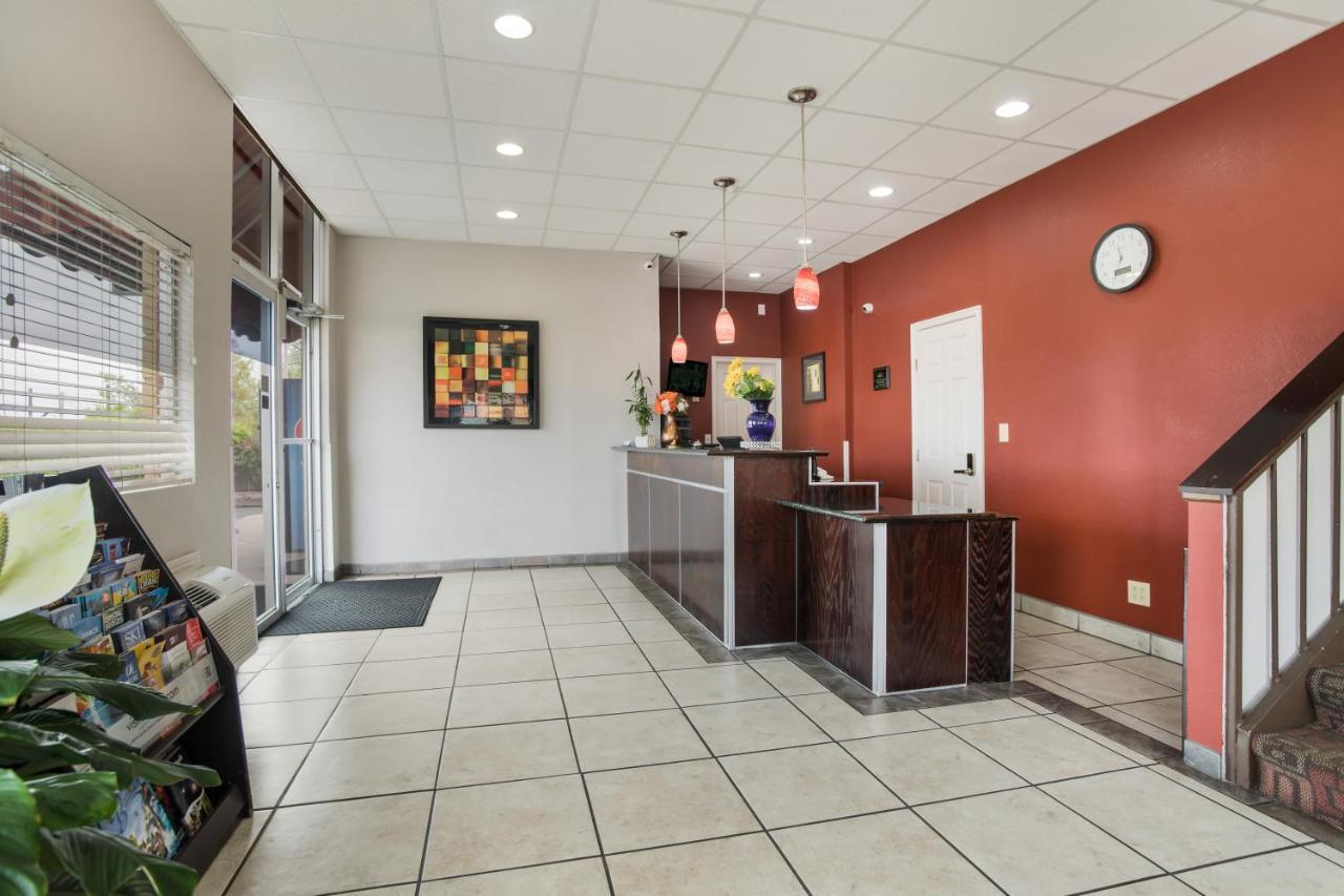 Americas Best Value Inn Tulsa I-44 Oakhurst Extérieur photo